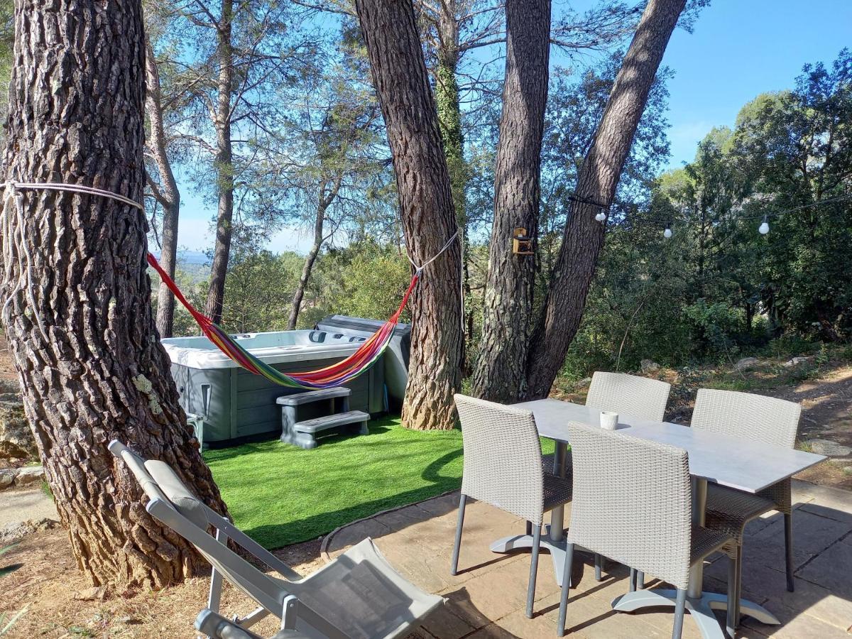 GITE AVEC JACUZZI au cœur de Provence Côte d'Azur Saint-Antonin-du-Var Exterior foto
